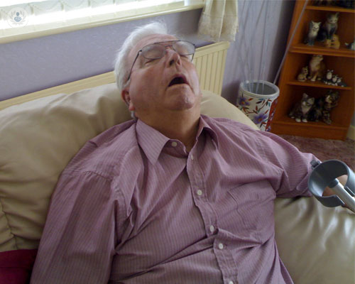 hombre-dormido-roncando