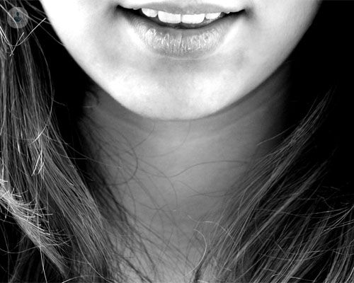 Gingivitis y periodontitis: la importancia de prevenir enfermedades de las encías