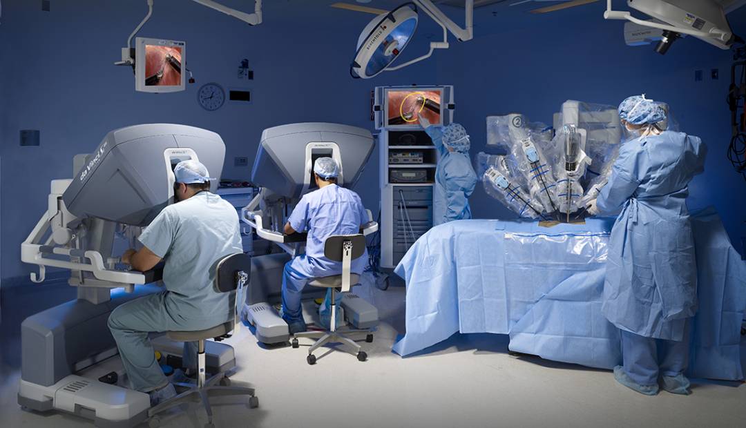 Explorando el Futuro: La Cirugía Robótica en el Reemplazo Total de Rodilla