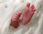 el-pene-oculto-se-puede-detectar-y-operar-en-la-infancia