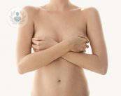 Cirugía aumento mamario con implantes anatómicos de poliuretano