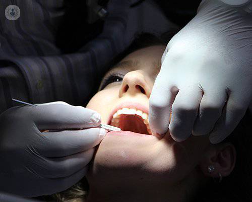 Prostodoncia, Prótesis, Protésicos y Dentistas