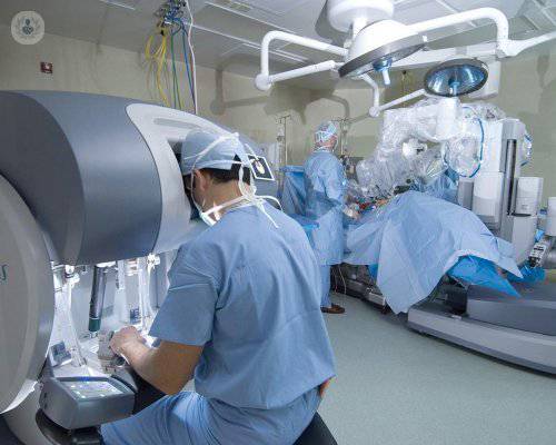 El robot da Vinci, excelencia quirúrgica contra el cáncer urológico