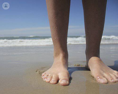 pies-planos-playa-adultos