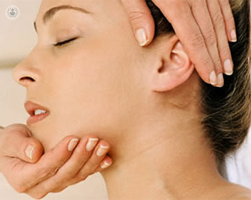 medicina-estetica-reafirmar-el-ovalo-facial-y-eliminar-el-doble-menton