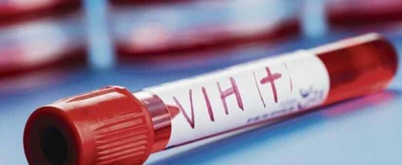 Mujer con Virus de Inmunodeficiencia Humana (VIH) no detectable