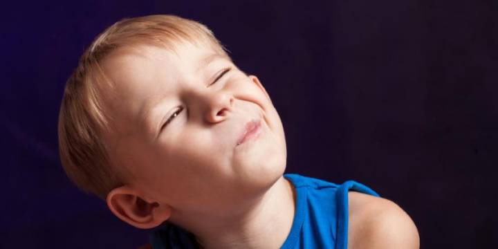 tics-y-o-reproduccion-involuntaria-de-sonidos imagen de artículo