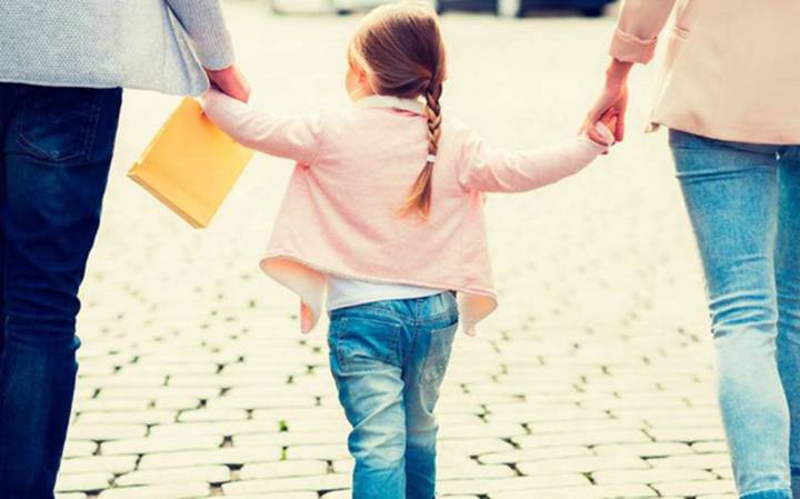 atencion-medica-de-un-nino-adoptado imagen de artículo