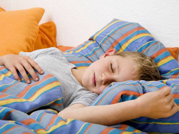 cuidar-el-sueno-de-ninos-durante-la-cuarentena imagen de artículo