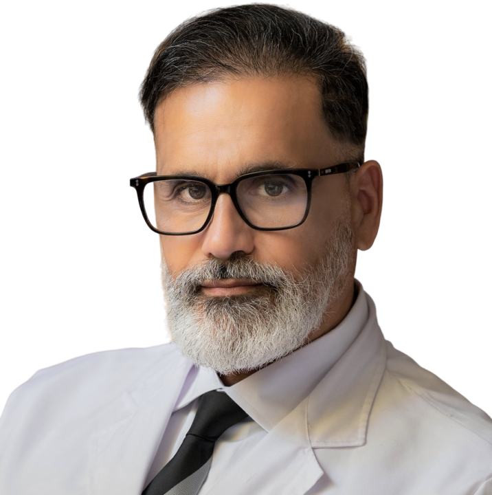 Dr. Esteban Esjaita 