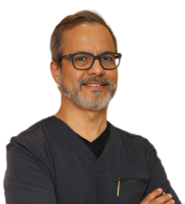 Dr. Fernando Colombo R