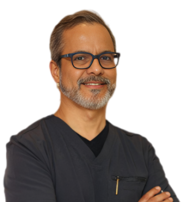Dr. Fernando Colombo R